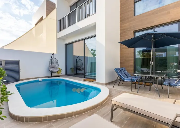 Nasma Luxury Stays - Luxury Seaside Villa With Private Pool By The Sea